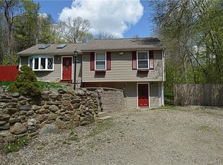 660 Middletown Rd, Colchester, CT 06415
