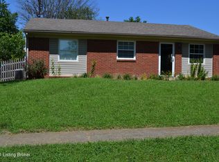 136 Orchid Ct, Louisville, KY 40229