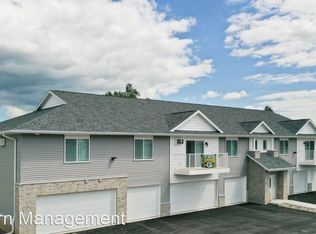 1152 S Wells St #4, Lake Geneva, WI 53147