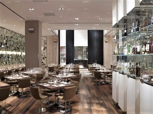 160 Central Park South image 11 of 13