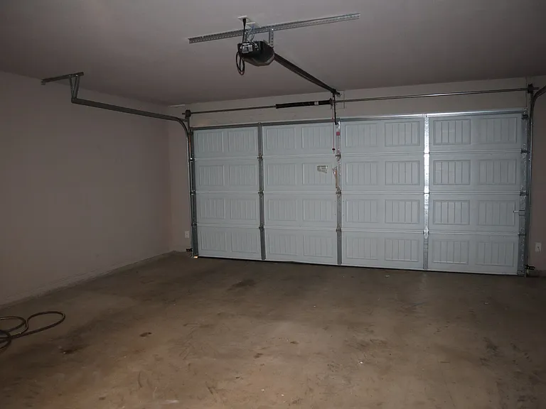5207 Colina Dr — Photo 41