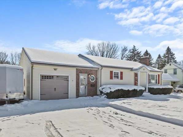 61 Village Green, Burlington, VT 05408