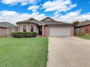7460 Arbor Park Dr, Fort Worth, TX 76120