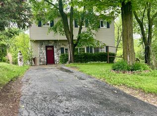 571 Cristy Ave, Waterford, MI 48328