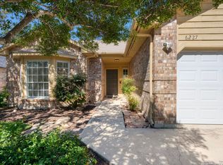 6227 Lantern Crk, San Antonio, TX 78240