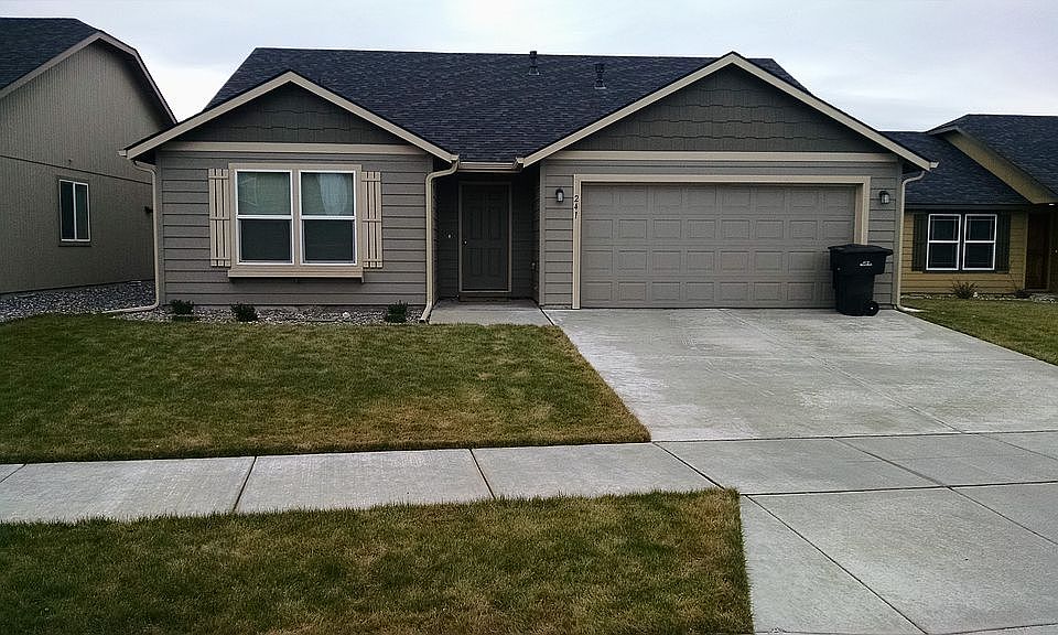 1st image of 241 Chapra St