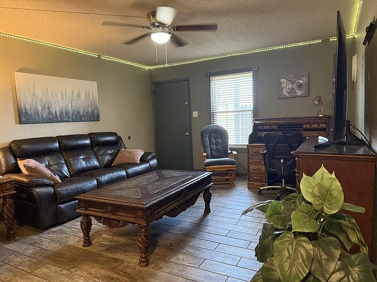 6701 Eastridge Rd #821 — Photo 2