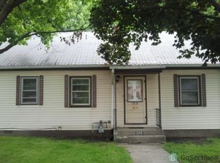 1135 S Central Ave, Rockford, IL
