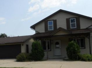11 S Park Pl, Plymouth, WI 53073