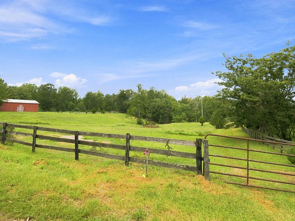79th image of 841 Earley Farm Rd