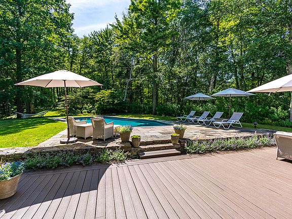 334 Under Mountain Road