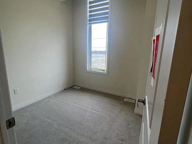 11405 Leslie St — Photo 16