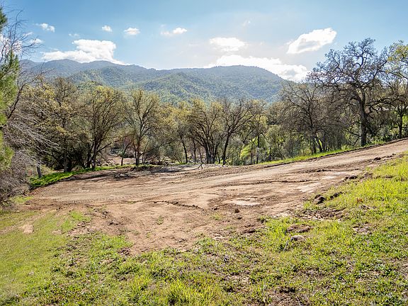 4th image of N Kaweah River Drive