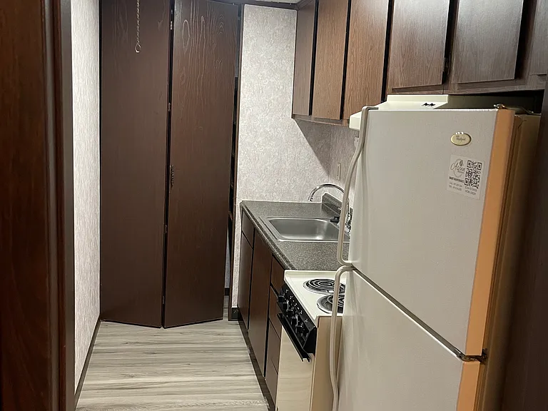 Rolling Meadows — Photo 11