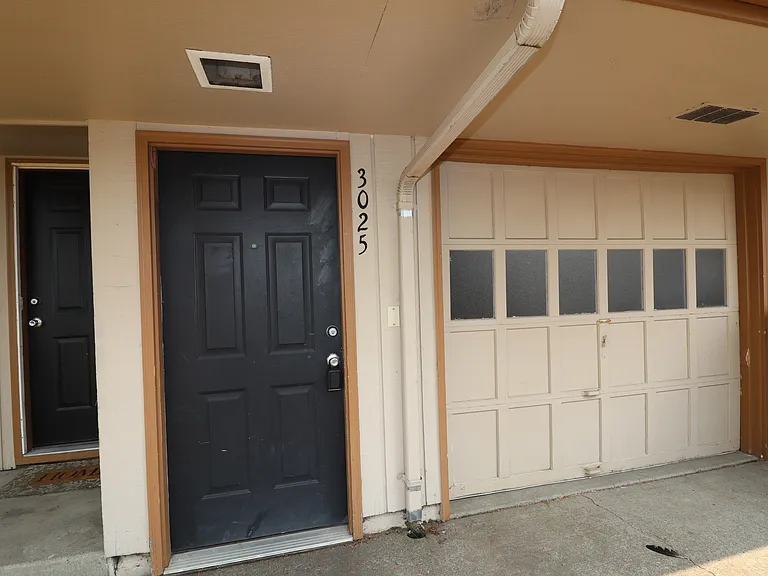 3025 Madison St NE — Photo 12