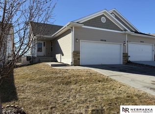 8869 Blacksmith Ct, Lincoln, NE 68507