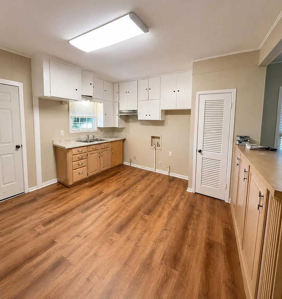 2 bed, 1.0 bath, 1106 sqft, $1,000 — Photo 3
