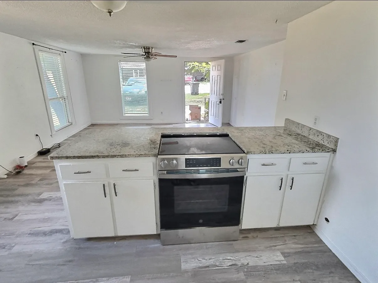 For Lease - Prime Weatherford Location — Photo 4
