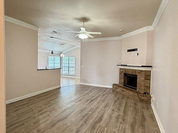 2nd image of 625 Memorial Ct