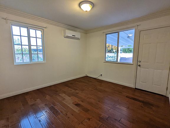 5th image of 1915 W Kenoak Dr