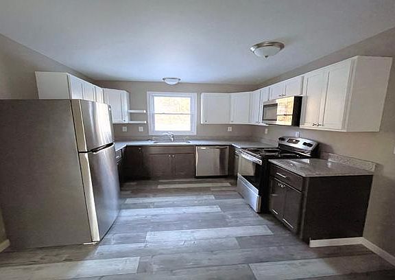 3rd image of 19 Keith Ln #6