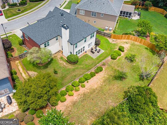 5th image of 5023 Duxford Dr SE