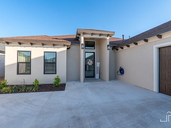 3rd image of 5318 Riviera Ln