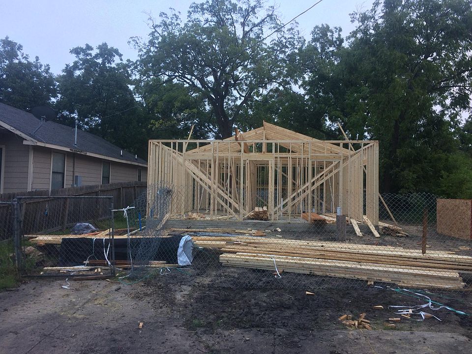1st image of 1542 Flanders Ave