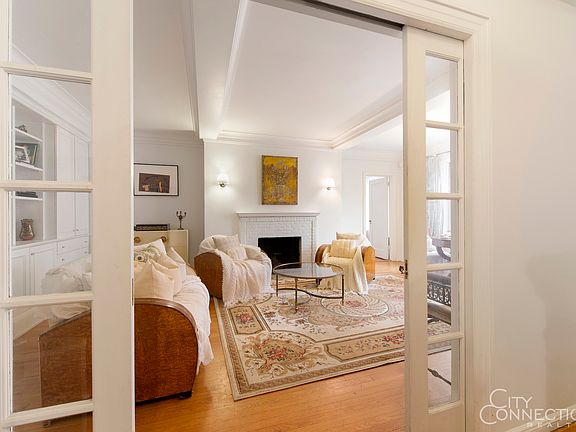 5th image of 59 W 12th St APT 7A
