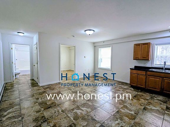 2nd image of 1635 Lewiston Rd #11