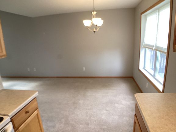 4th image of 2543 11th Ave