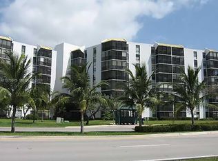 20500 W Country Club Dr APT 314, Aventura, FL 33180