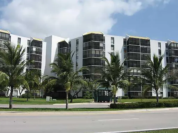 20500 W Country Club Dr APT 314, Aventura, FL 33180