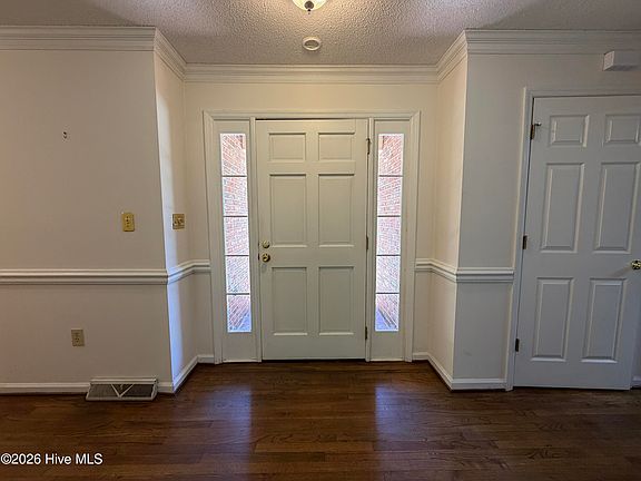 2nd image of 683 Chestnut Drive