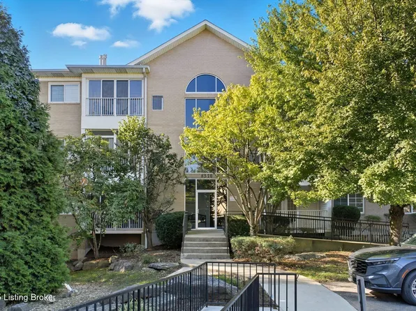 8510 Atrium Dr APT 102, Louisville, KY 40220