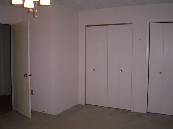 2 closets in master bedroom