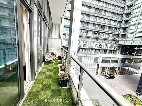 5th image of 121 Lower Sherbourne St #456