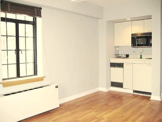 Rented by Segallis Real Estate | media 14