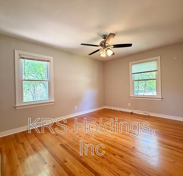 6048 Rhonda Rd — Photo 14
