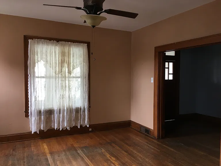 166 Washington Ave — Photo 8