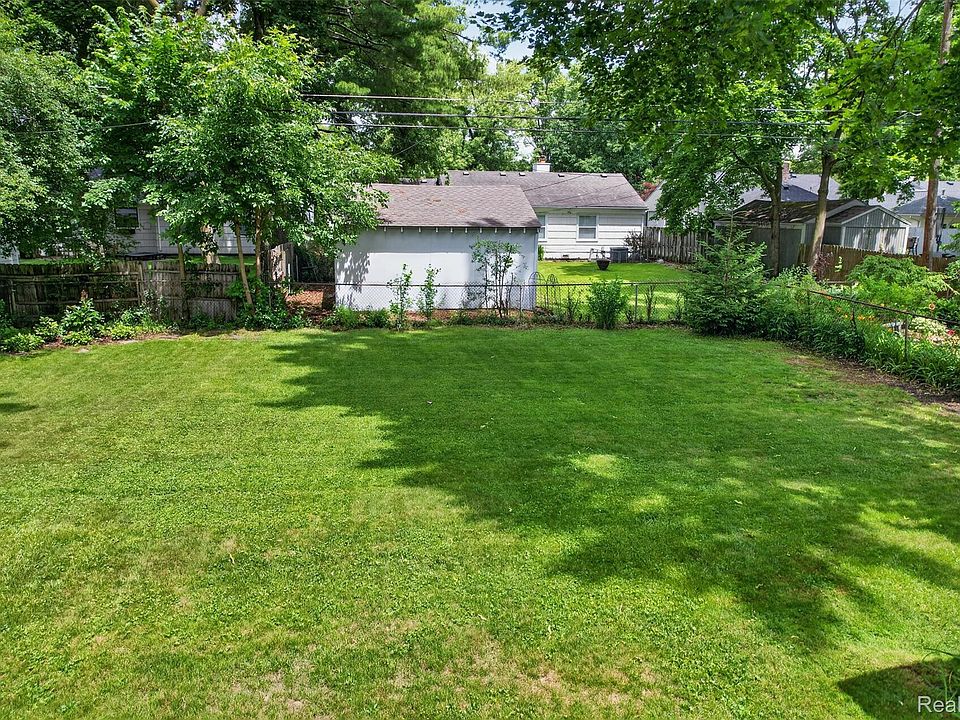 15690 Birwood Ave, photo 21