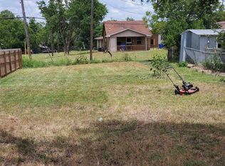 708 Washburn St, Taylor, TX 76574