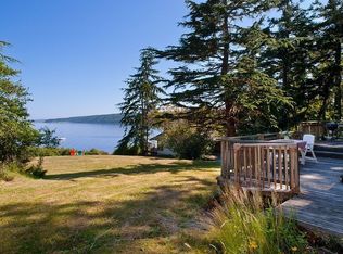 2701 N Bluff Rd, Greenbank, WA 98253