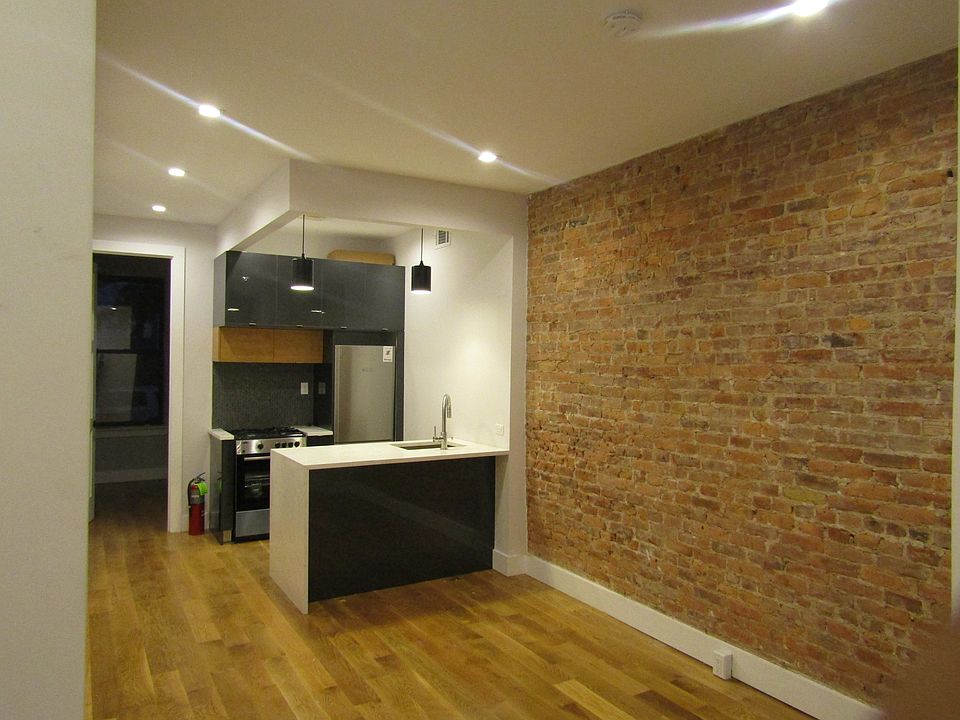 1st image of 681 Halsey St
