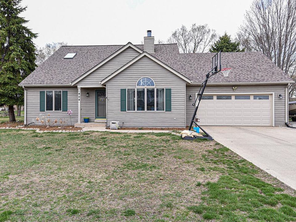 404 Foxmead DRIVE Waterford WI 53185 Zillow