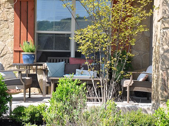 2nd image of 3806 Broken Arrow Dr