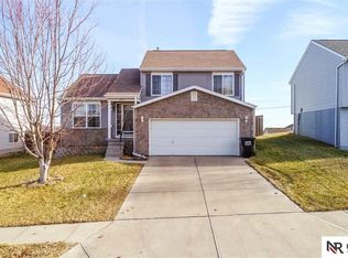 7729 S 156th Ave, Omaha, NE 68136
