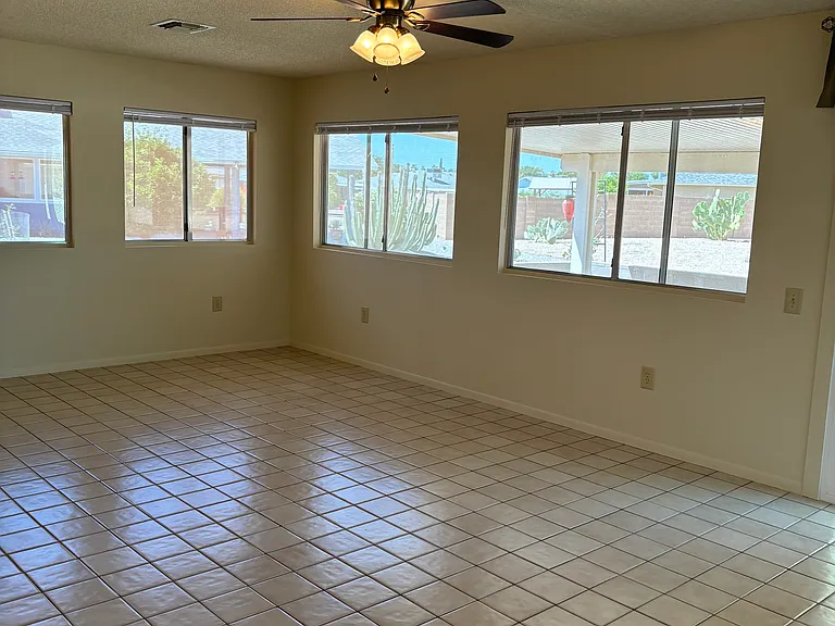 9327 W Spanish Moss Ln — Photo 11