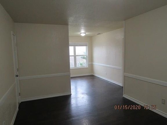2nd image of 621 Robinson St APT 3