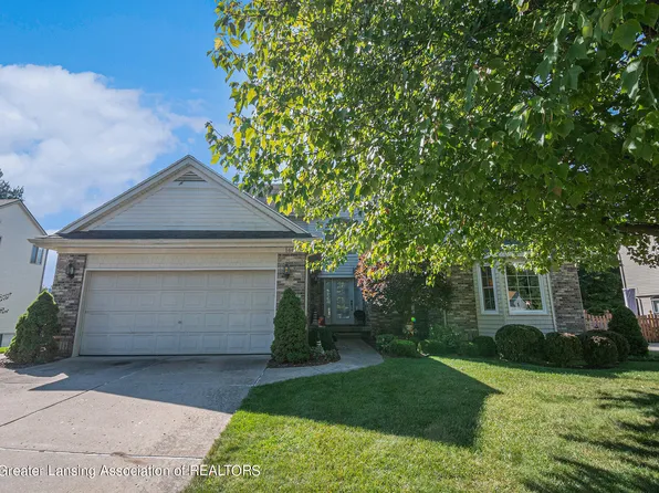 1609 Downing St, Haslett, MI 48840